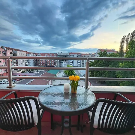 Appartement Detelinara *